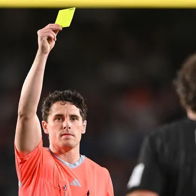 Fair Play en Fútbol: El Criterio de Desempate por Tarjetas Amarillas y Rojas