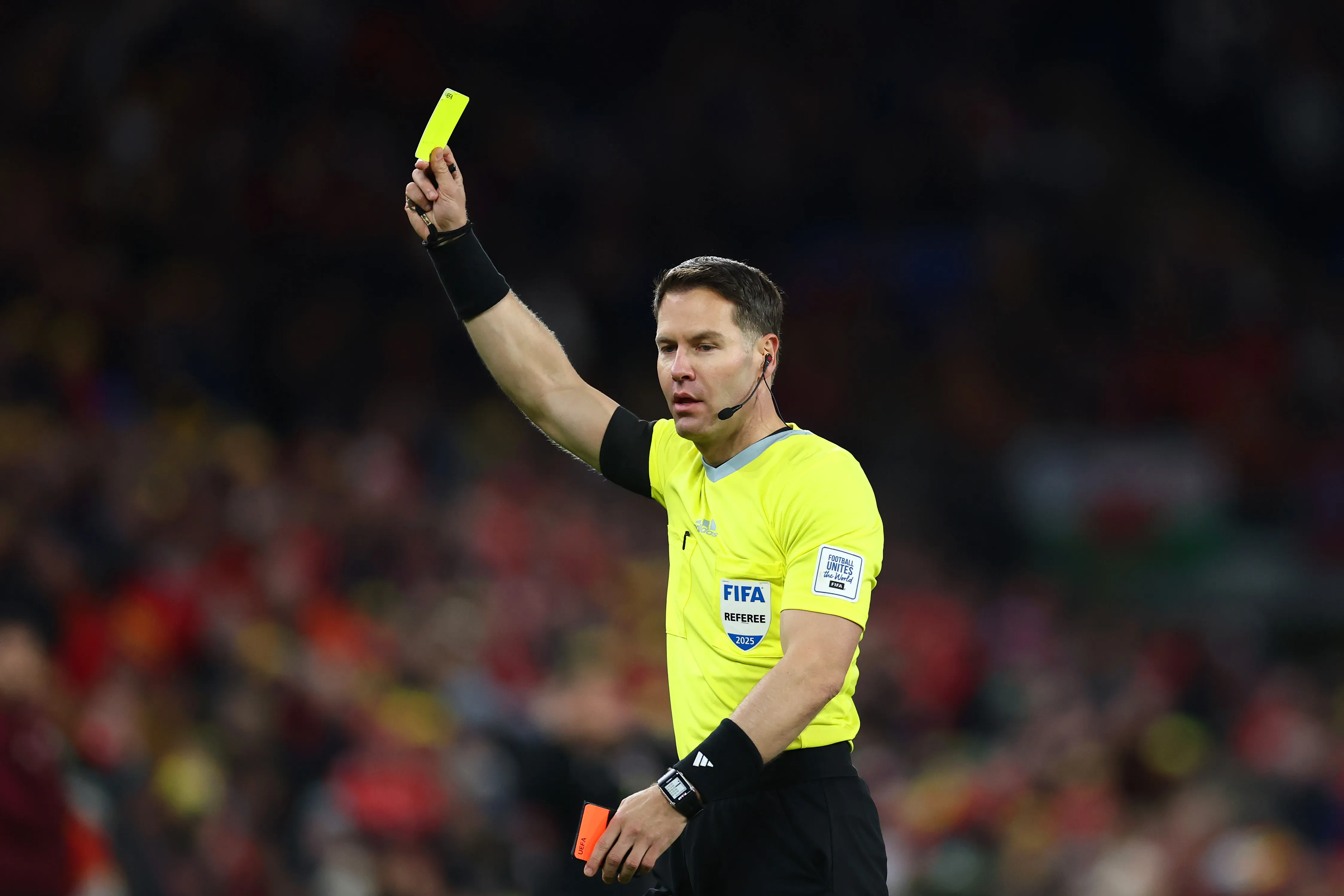 Las tarjetas amarillas y rojas se volvieron un valioso criterio de desempate para FIFA.