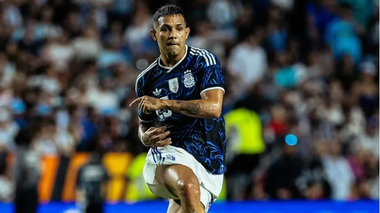 Facundo Medina, defensor de la Selección Argentina.