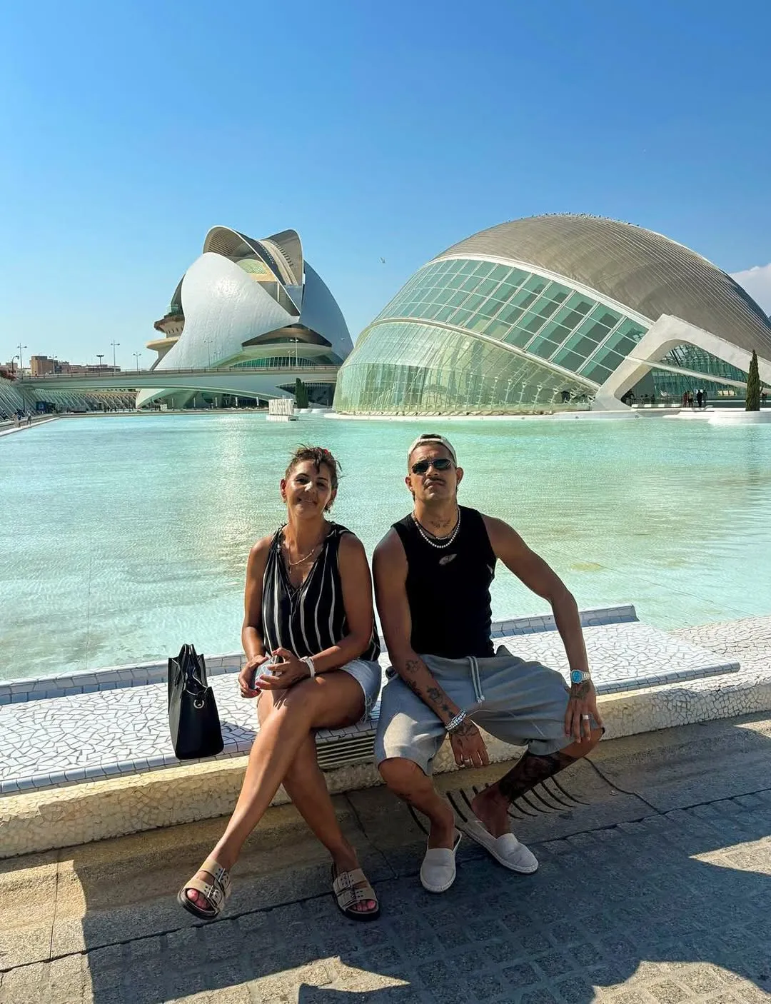 Facundo Medina junto a su madre. (Facumedina99_).