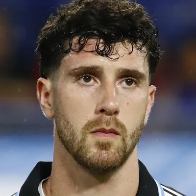 Marcos Senesi reemplazará a Balerdi en la Selección Argentina