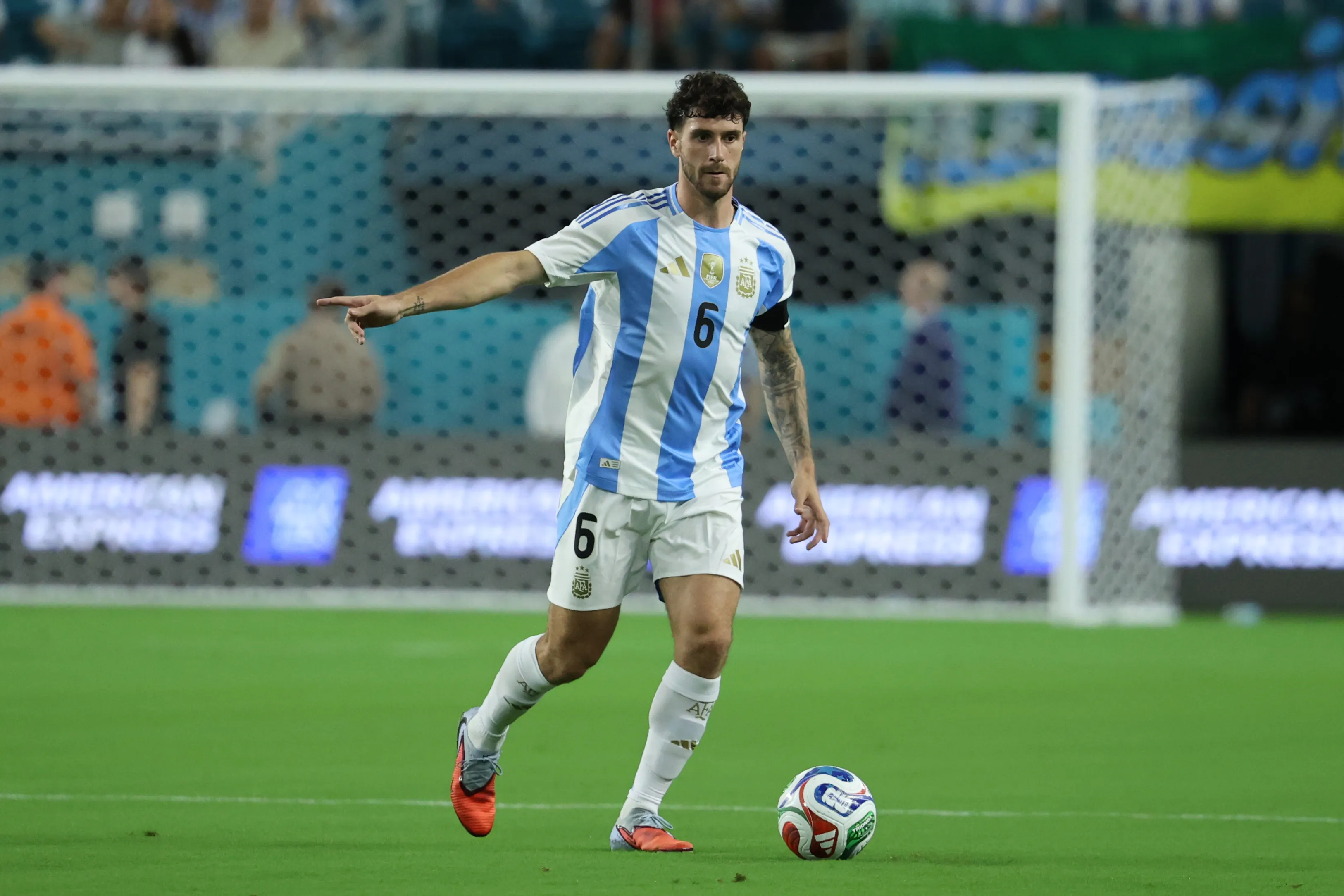 Marcos Senesi en la Selección Argentina. (Getty Images)