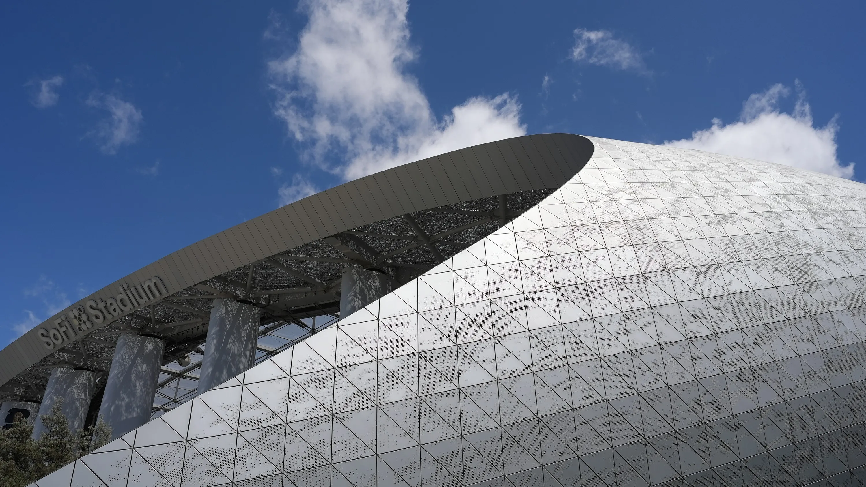 El SoFi Stadium desde afuera (Getty)