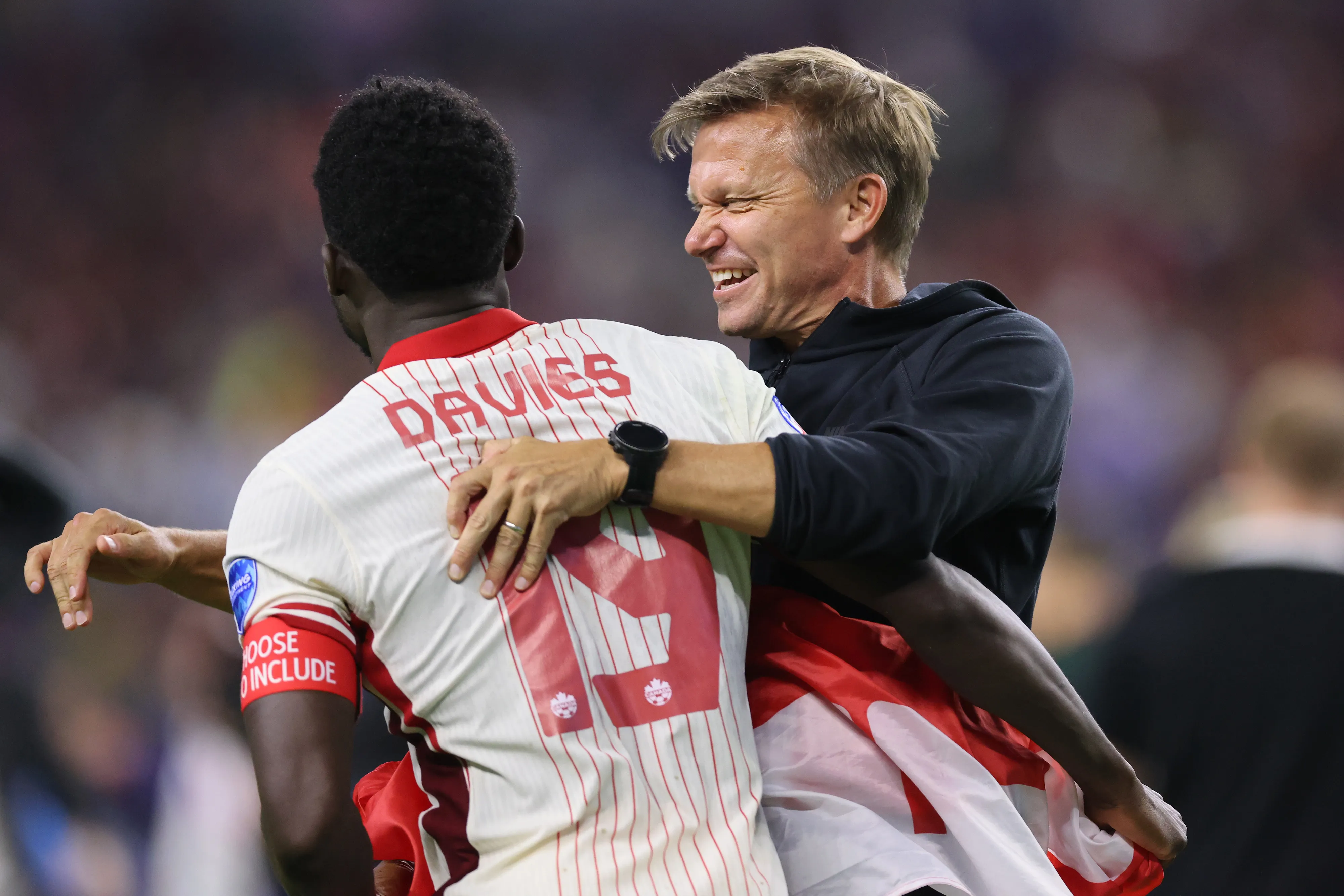 Jesse Marsch con Alphonso Davies en la Copa América 2024. (Foto: Getty)