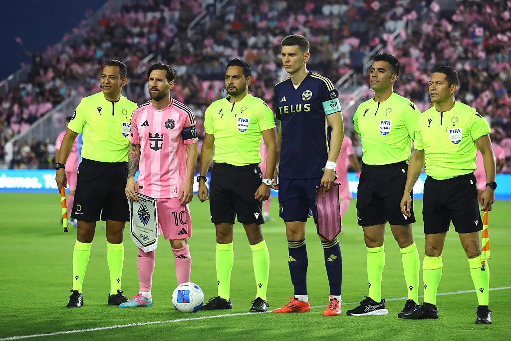 La terna hondureña Martínez-López-Ramírez en un Inter Miami vs. Vancouver Whitecaps. (Getty)