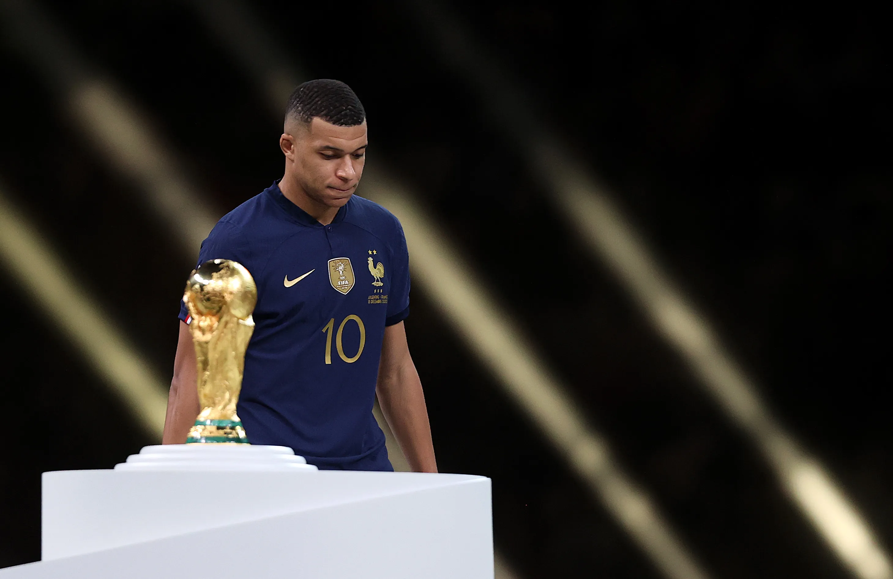 Kylian Mbappé, tras perder la final del Mundial 2022 ante Argentina. (Getty Images)