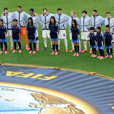 Por qué Uruguay sigue cantando cuando termina el himno en el Mundial 2026