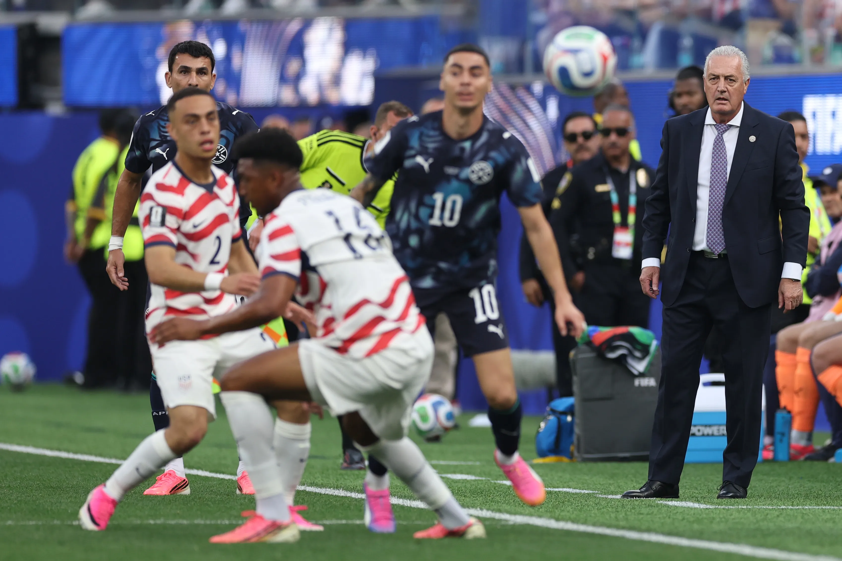 Alfaro en Estados Unidos vs. Paraguay. (Foto: Getty)