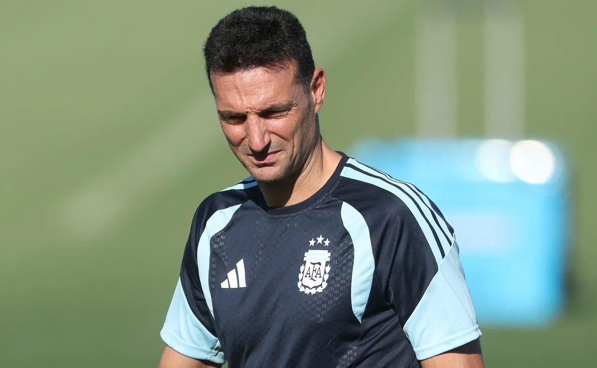 Las dudas de Scaloni para armar la formación de Argentina ante Cabo Verde por los 16avos de final del Mundi...