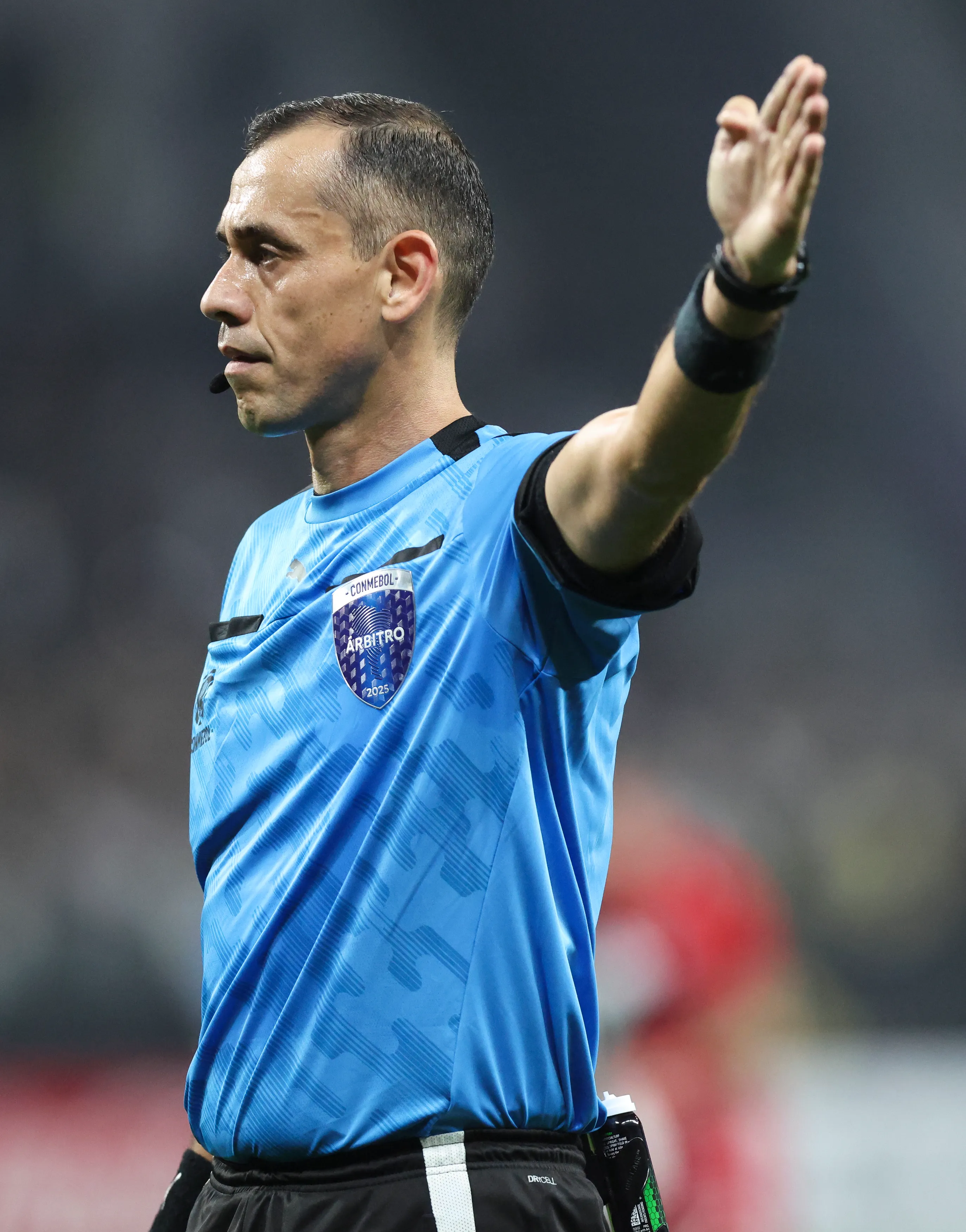 Juan Benítez, el árbitro de Alemania – Costa de Marfil. (Alexandre Schneider/Getty Images)