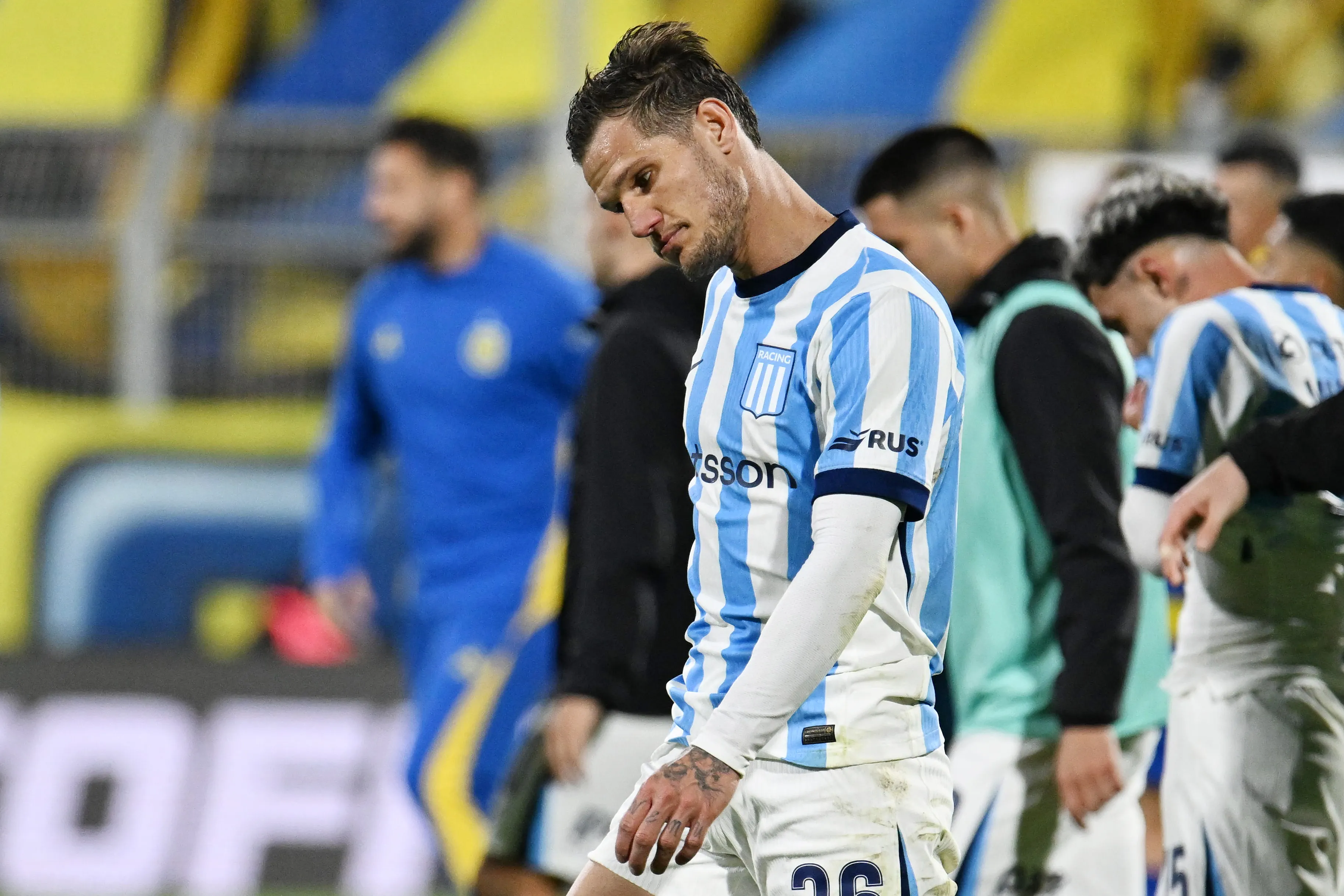 Bruno Zuculini se va de Racing hacia Nacional.