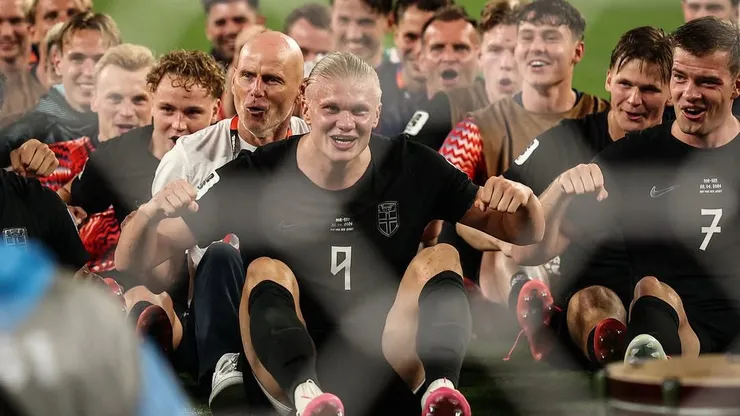 Haaland, el remo vikingo que se hizo viral y que replicaron los jugadores de Noruega tras clasificarse