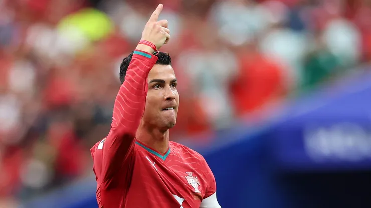 Cristiano Ronaldo celebra su gol ante Uzbekistán.