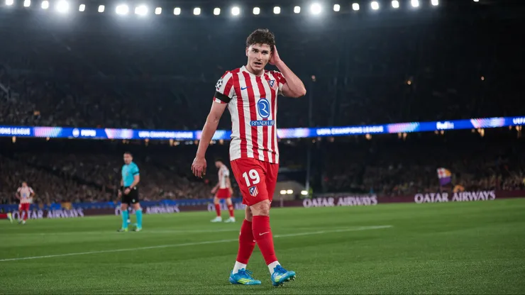 Julián Alvarez y Barcelona podrían ser sancionados por la FIFA si el Atlético de Madrid presenta un descargo que contenga pruebas de una negociación en tiempo indebido.