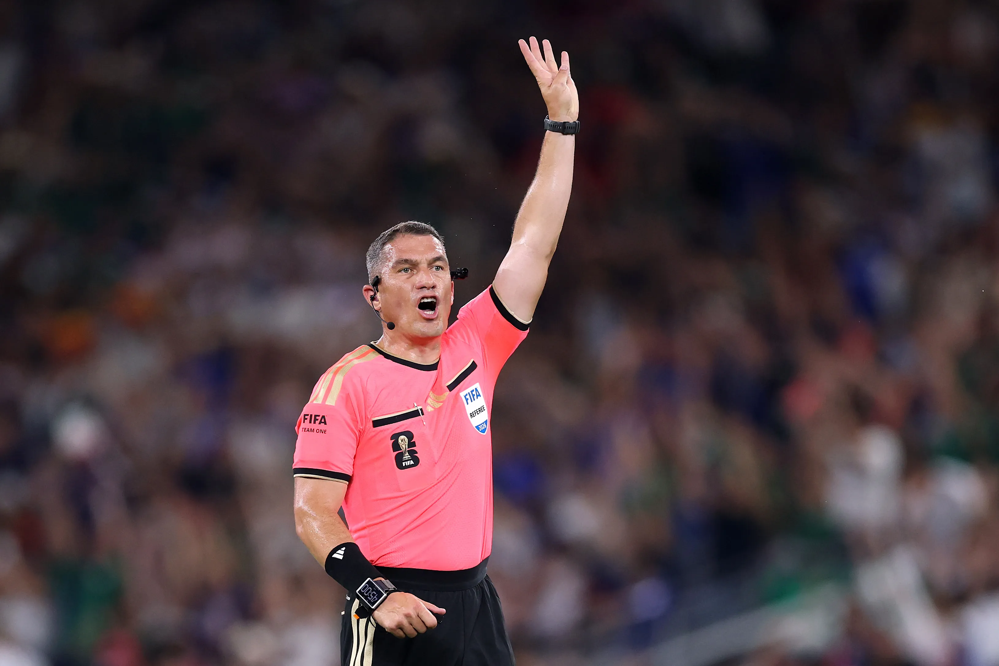 Istvan Kovacs ya dirigió el partido entre Túnez y Japón en este Mundial 2026. (Foto: Getty).