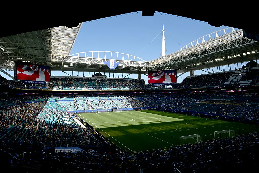 El Hard Rock Stadium no tiene techo para evitar la suspensión por tormentas eléctricas. (Getty)