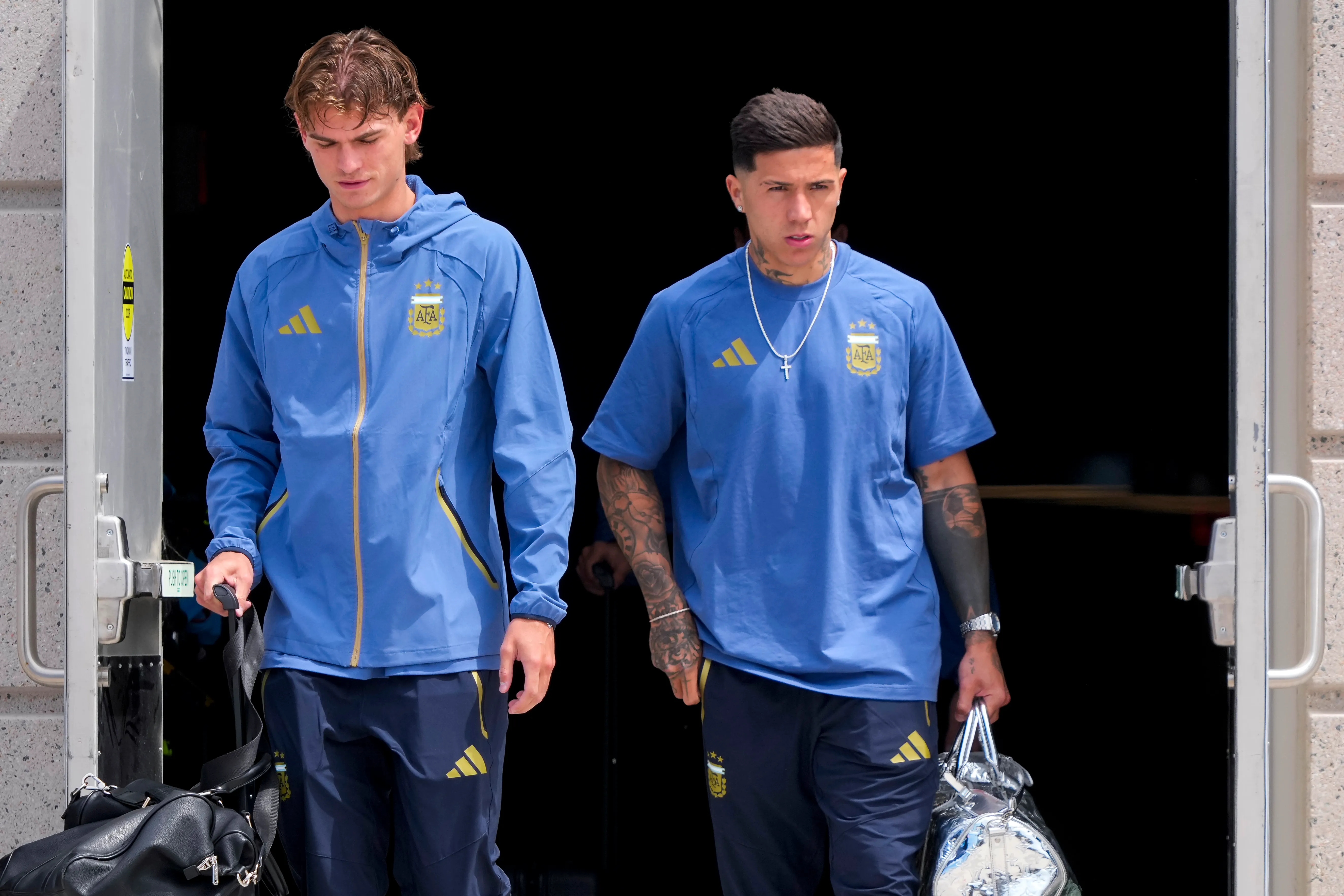 Nico Paz y Enzo Fernández, dos objetivos de Real Madrid.