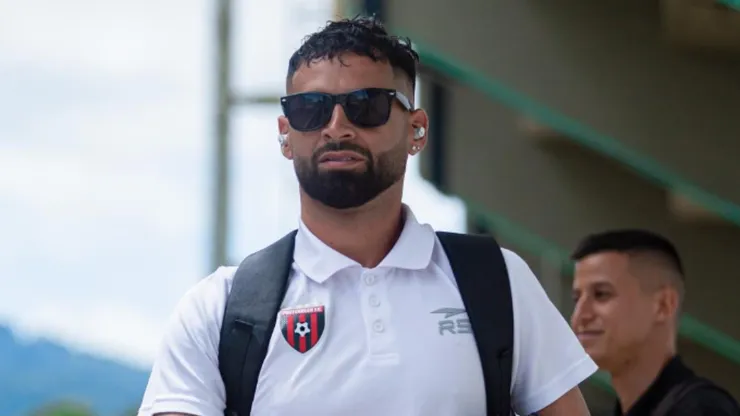 Lucas Trejo, defensor argentino de Marítimo