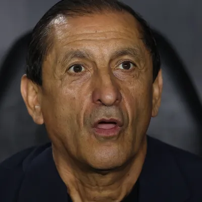 Ramón Díaz se reunió con dirigentes de San Lorenzo