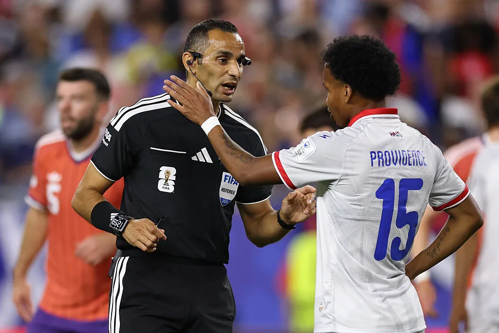 Mustapha Ghorbal ya dirigió Escocia vs. Haití en esta Copa del Mundo. (Getty)