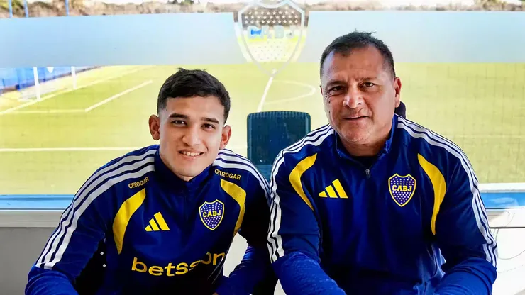 Dylan Gorosito junto al Chelo Delgado.