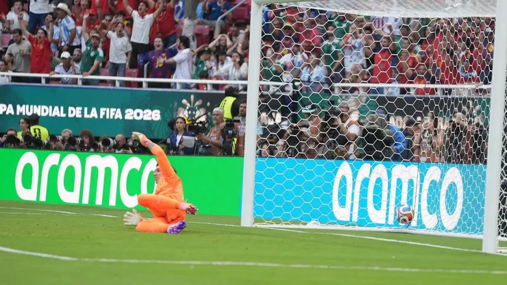 Fernando Muslera cometió un nuevo blooper.