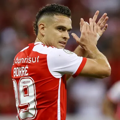 River cerró los fichajes de Rafael Borré y Giovanni González y está al caer Lucas Beltrán