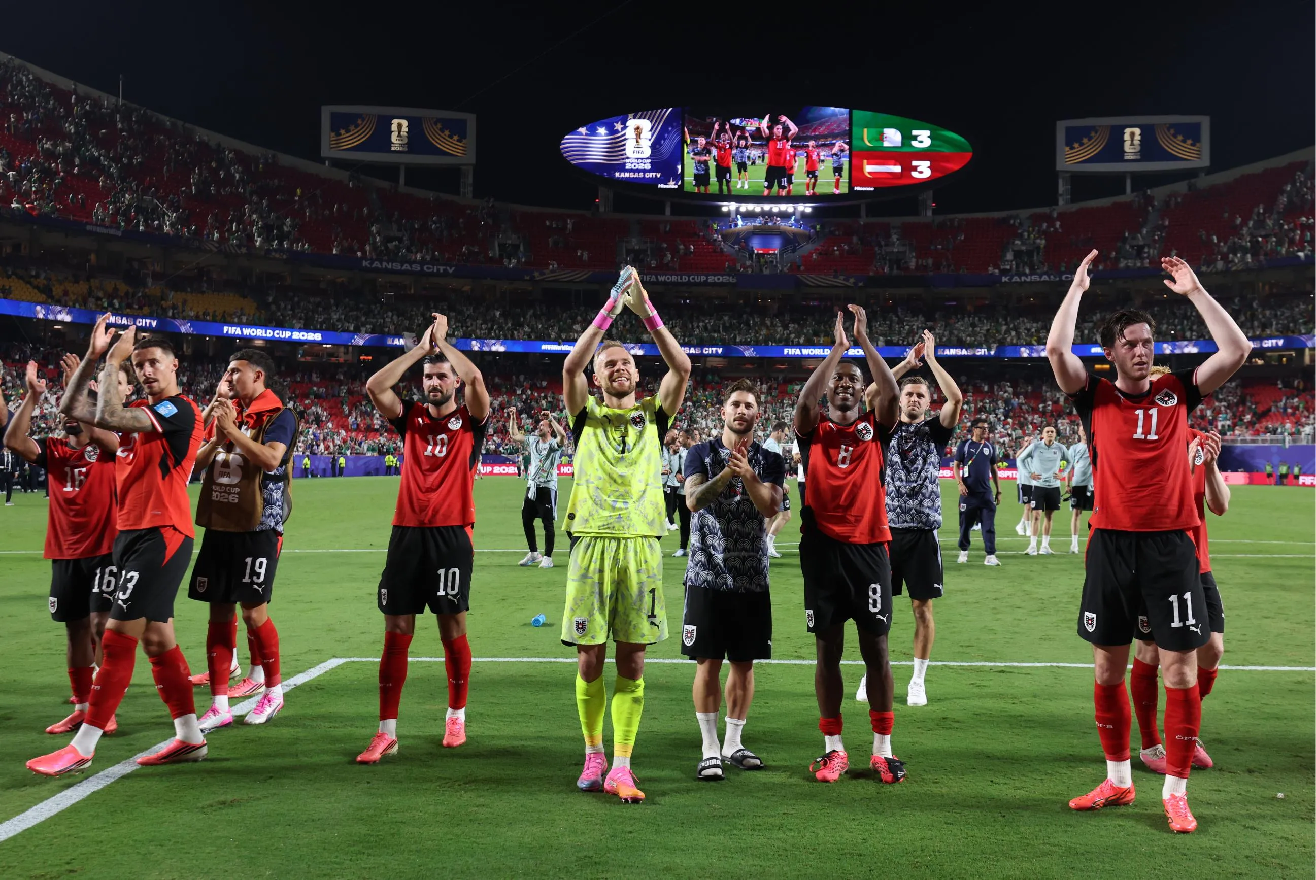 Austria y Argelia empataron 3 a 3 y ambos pasaron a los 16vos de final del Mundial 2026. Getty.