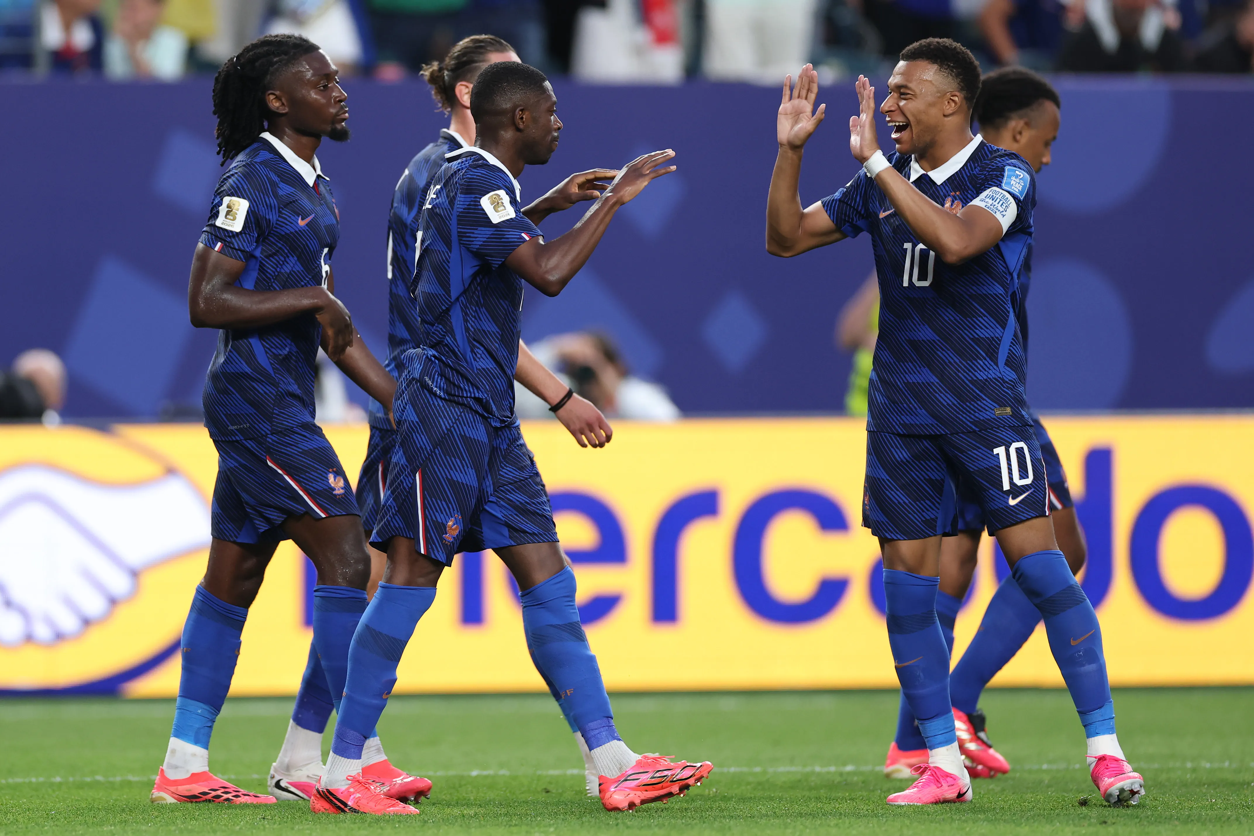 Francia es amplia favorita a clasificar a los octavos de final.
