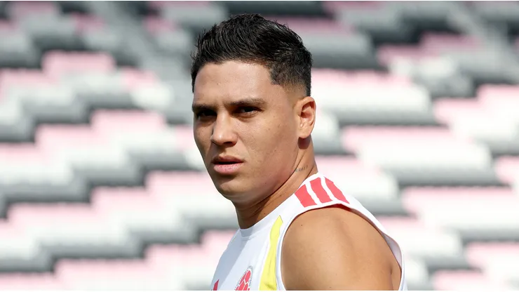 Quintero cruzó a un periodista argentino en pleno Mundial