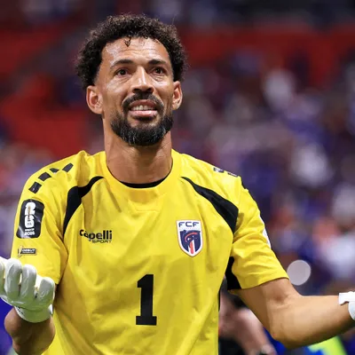 Vozinha, el arquero revelación del Mundial que cualquier club puede fichar gratis