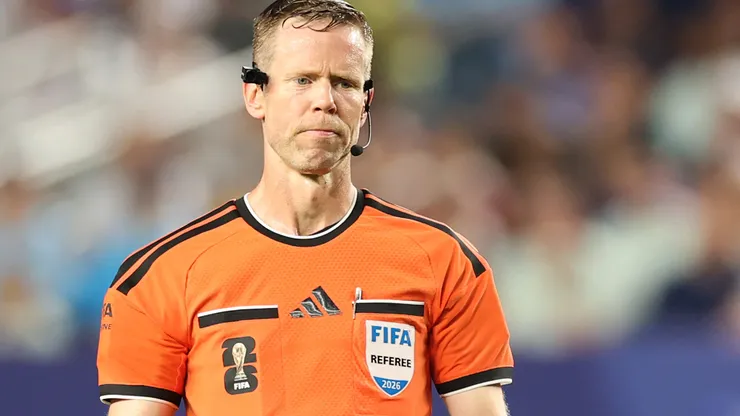 Drew Fischer, el árbitro de Argentina vs. Cabo Verde
