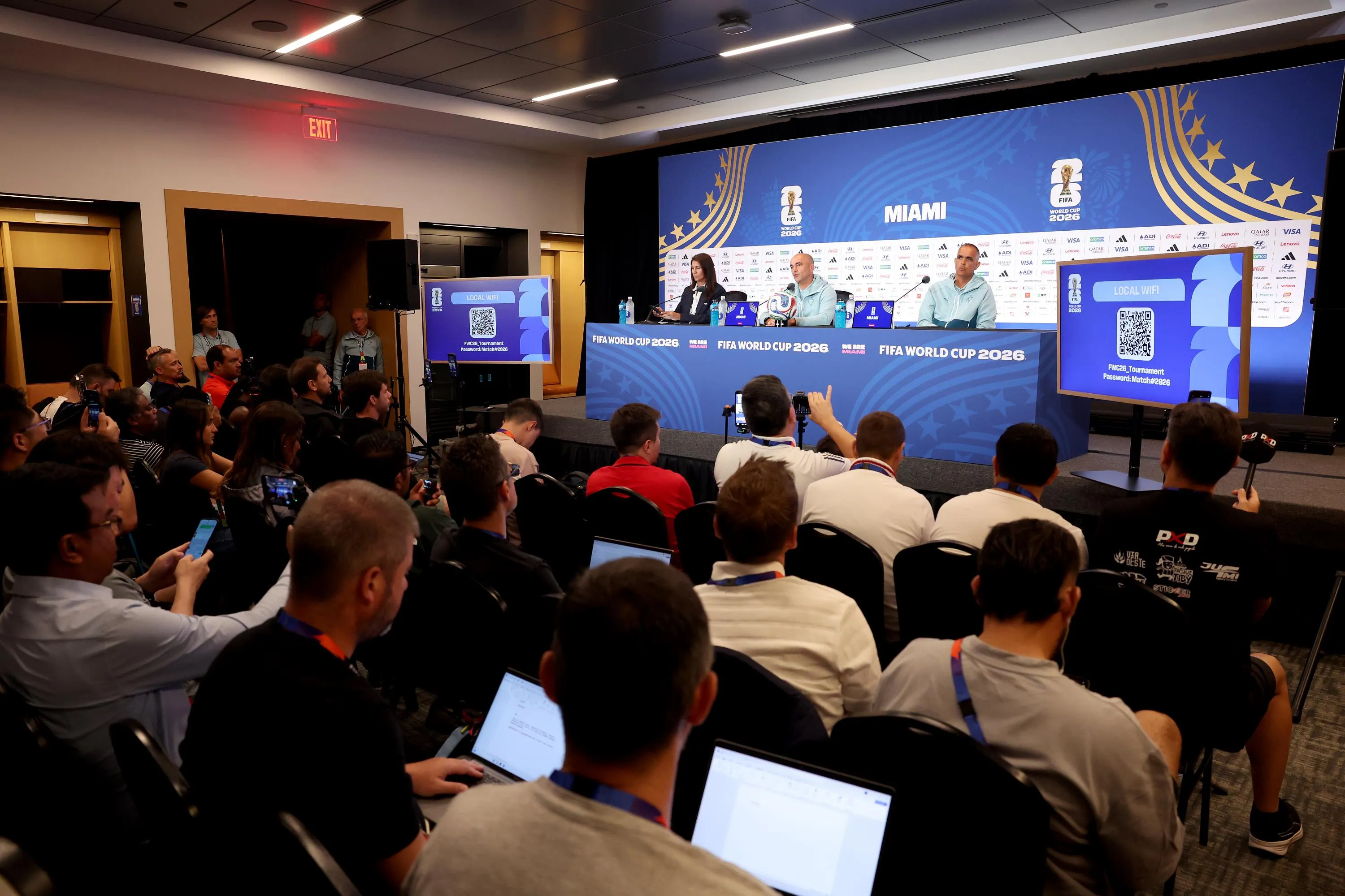 Roberto Martínez en conferencia de prensa. Getty Images.