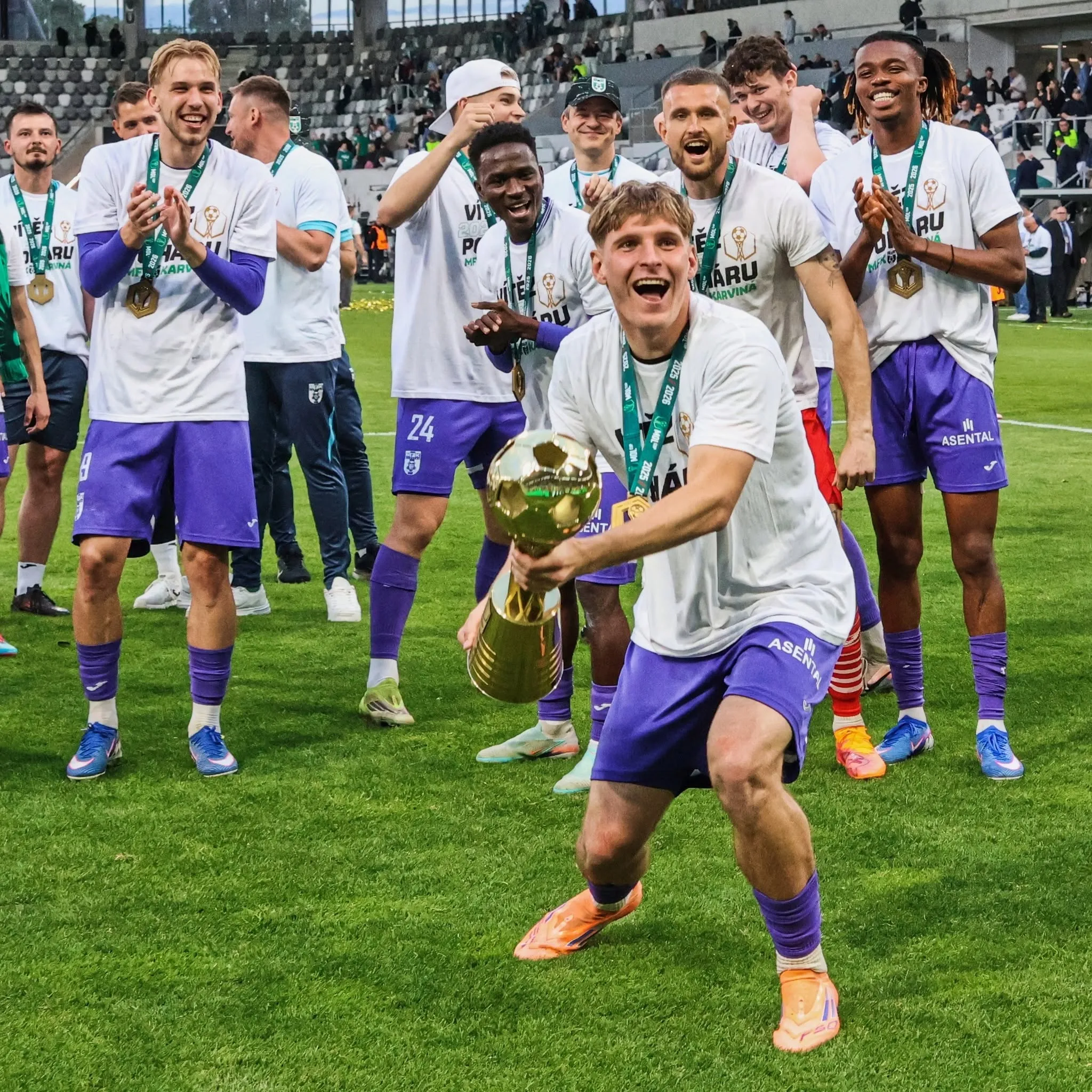 El MFK Karviná se había consagrado campeón de copa en República Checa y clasificado así a Europa League.