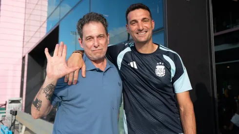 Andrés Calamaro, presente en el entrenamiento de Argentina