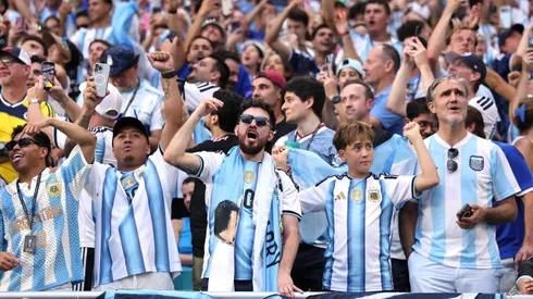 Los hinchas le pidieron a Scaloni que no vuelva a poner a Mac Allister