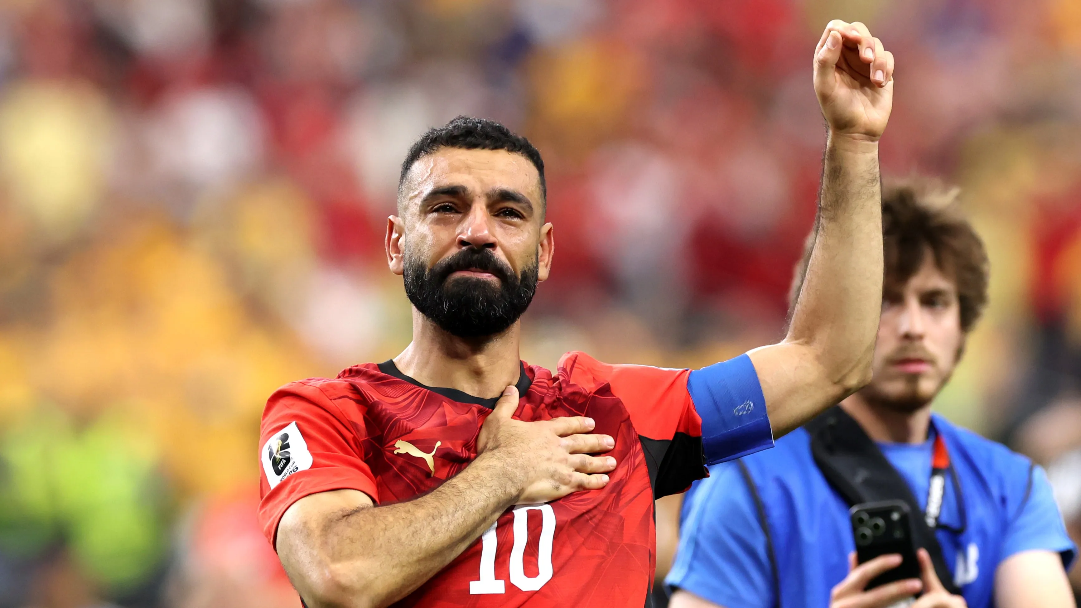 A pura emoción, Salah festejó su pasaje a octavos con Egipto.