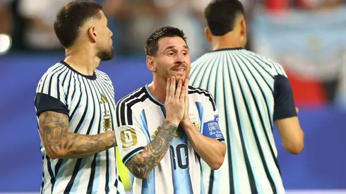 Pese a clasificar a octavos, Argentina no recuperó la cima del Ranking FIFA