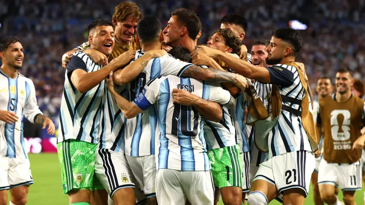 La Selección celebra su paso a octavos de final