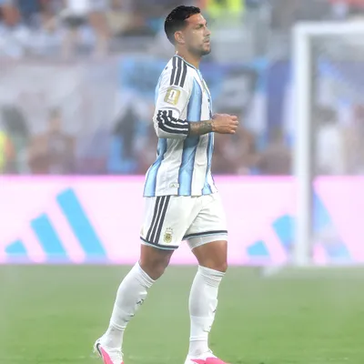 Basta de inventos: Paredes debe ser el 5 de la Selección Argentina hasta que termine el Mundial