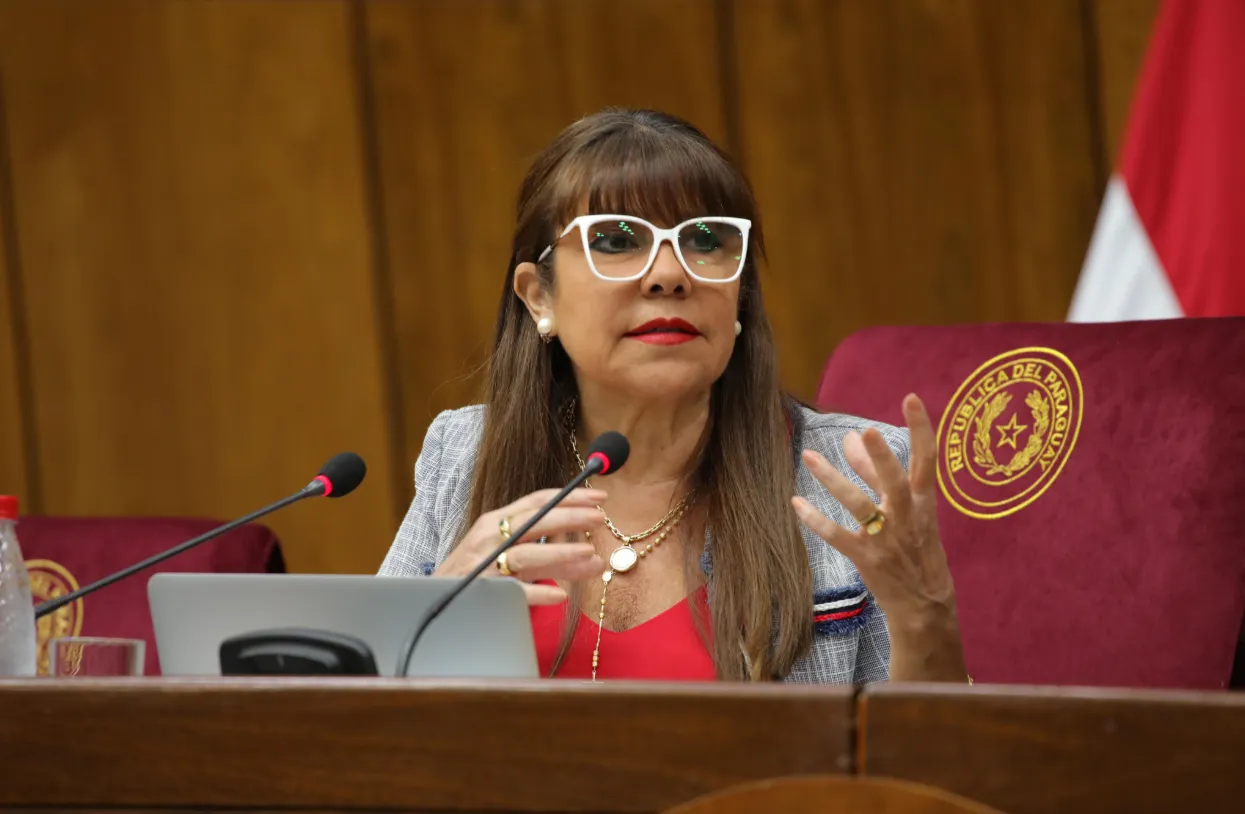 Celeste Amarilla, Senadora en Paraguay.