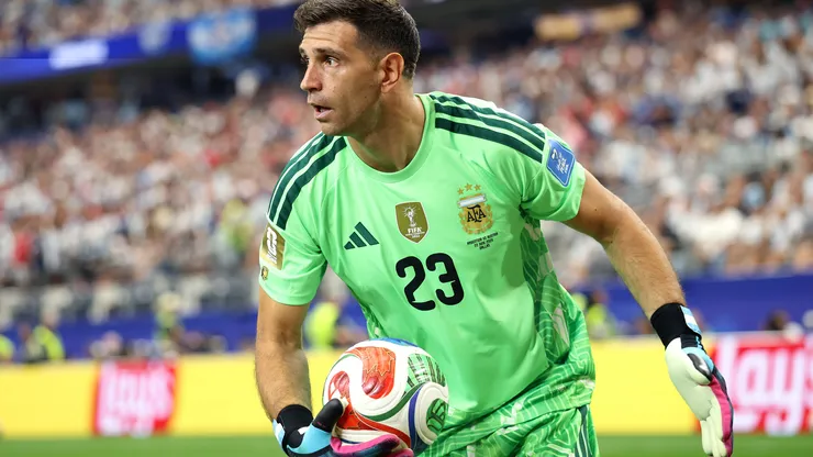 Dibu Martínez, mal juzgado por FIFA