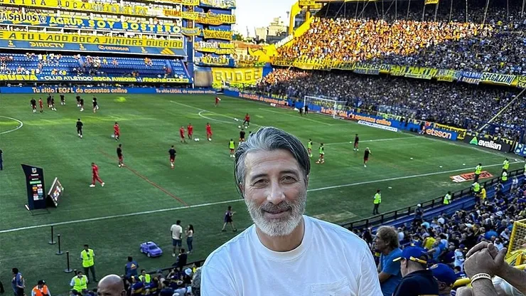 La visita del DT de Suiza a la Bombonera, su fanatismo por Maradona y un hermano que casi se pone la camiseta de Boca