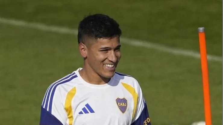 Lozano reveló un mensaje de Riquelme y el primer pedido de Arruabarrena: "Hay que estar a la altura"