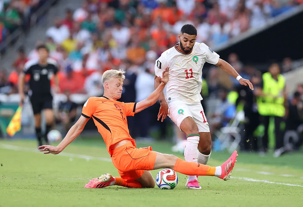 Jan Paul van Hecke fue fichado para ser el nuevo central derecho de Tottenham. (Getty)