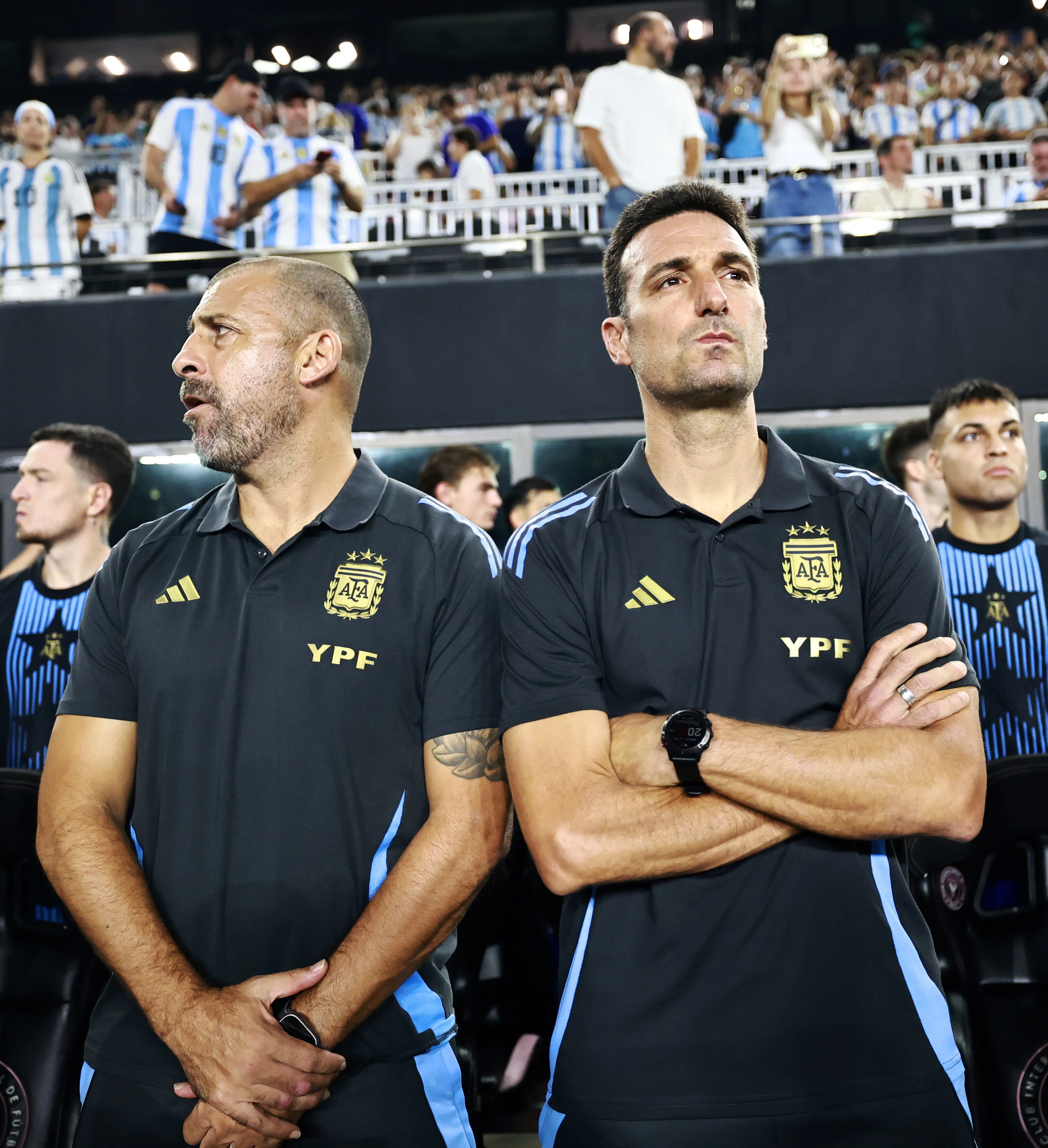 Walter Samuel y Lionel Scaloni.