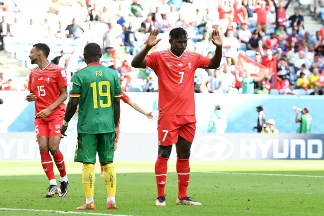 Embolo no gritó el gol que le hizo a Camerún en Qatar. Foto archivo.