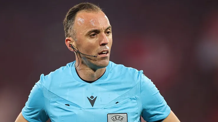 Joao Pinheiro es el árbitro principal del partido entre Argentina y Suiza.