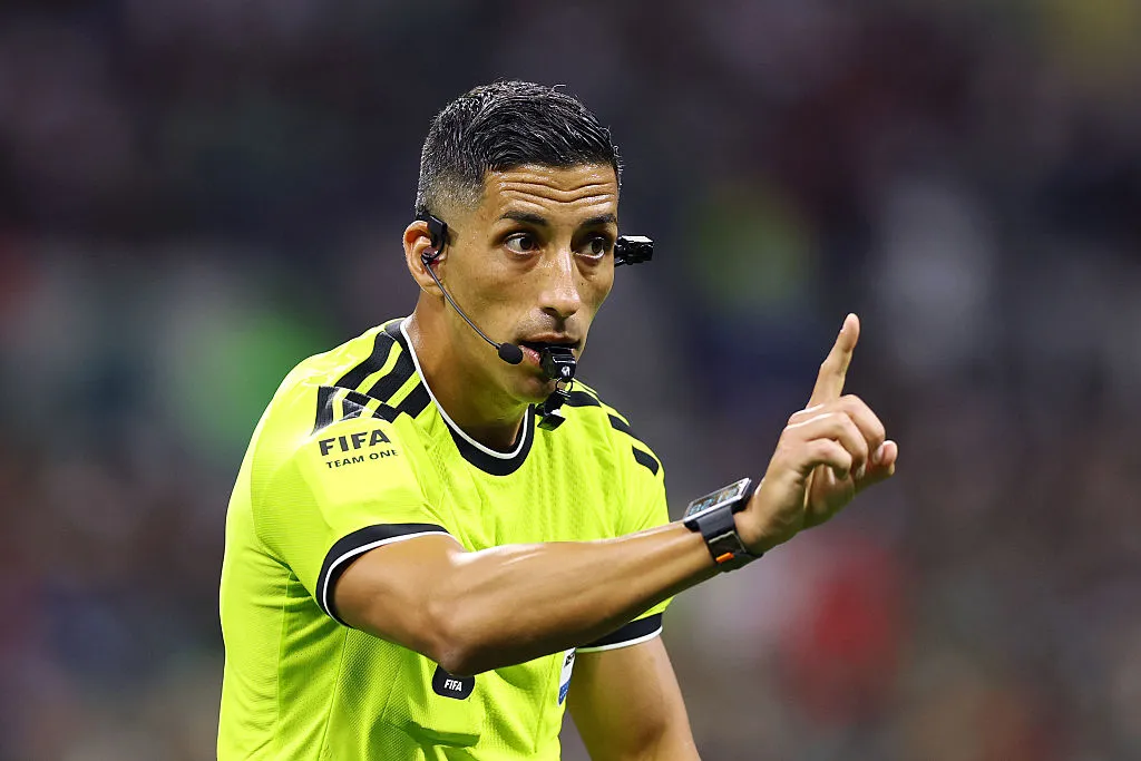 Yael Falcón Pérez, árbitro argentino en el Mundial 2026. (Getty Images)