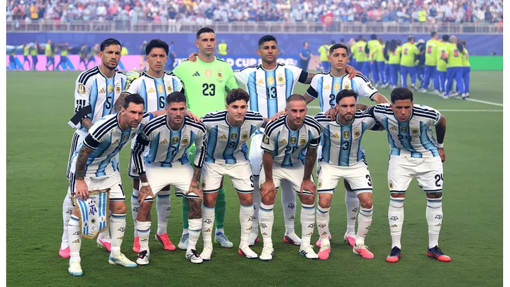 El equipo titular de Argentina ante Suiza por el Mundial 2026.